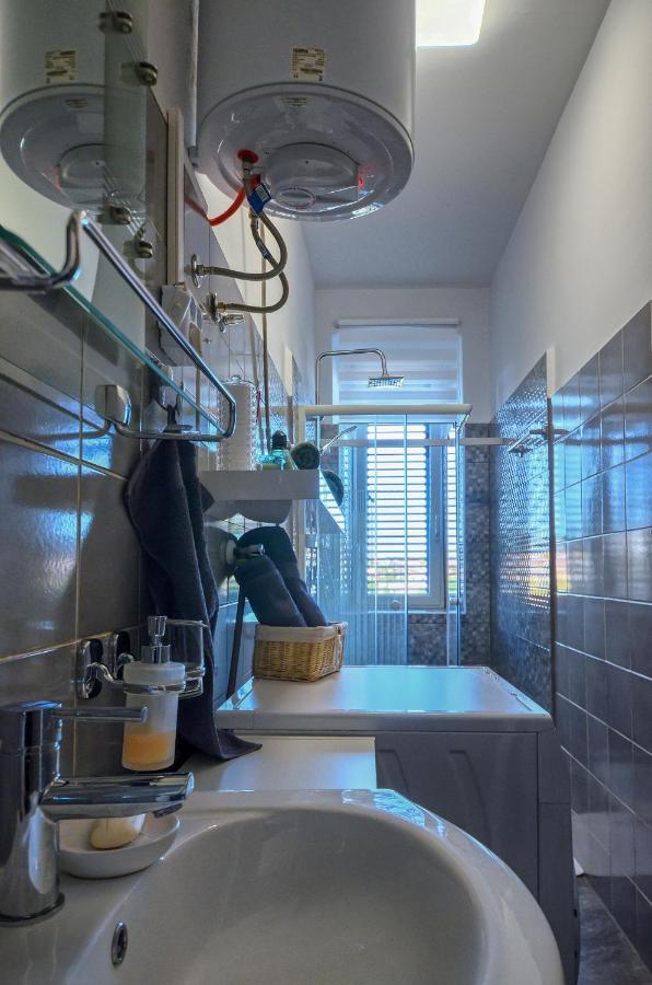 City Apartment Todor Пула Екстериор снимка