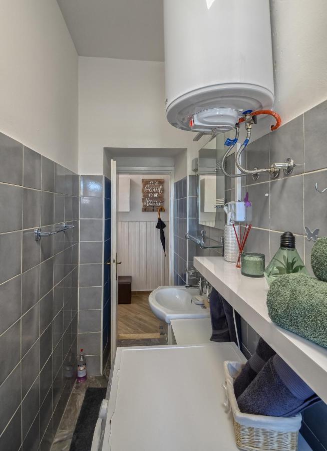 City Apartment Todor Пула Екстериор снимка